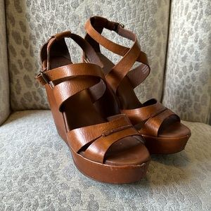 Kork-ease cognac brown wedges